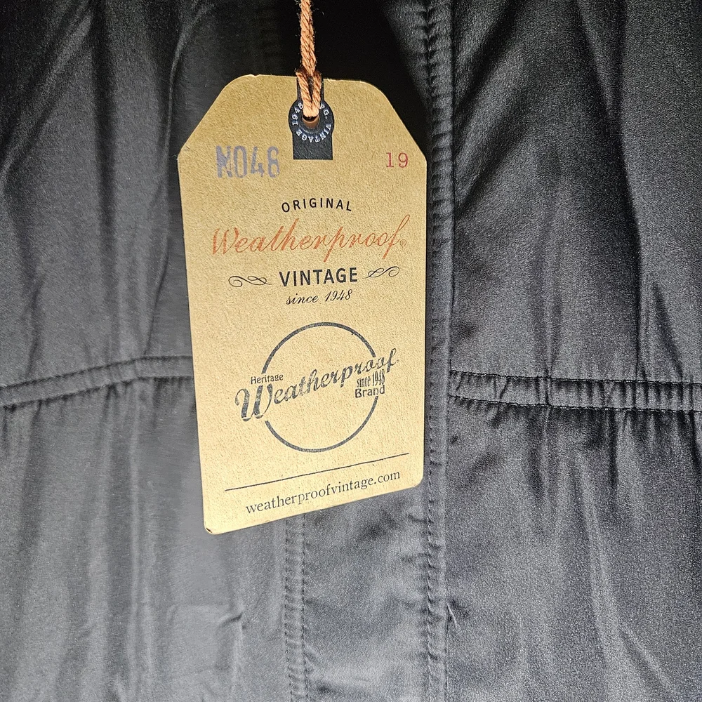 Men's Black Hooded Vest